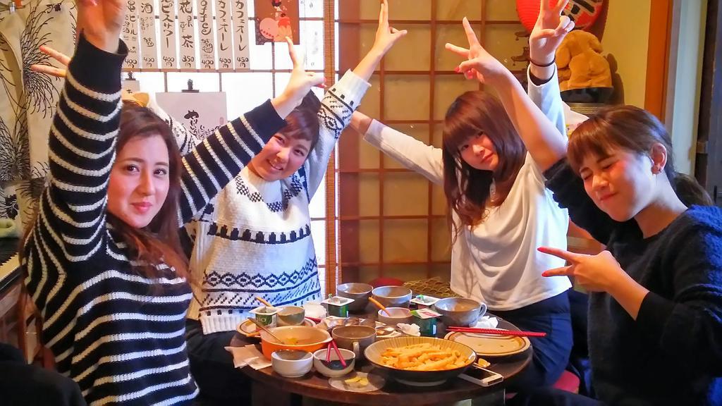 Nostalgic Guesthouse For 1 To 3 Females Or A Group Of 4 People Or More Kyoto Exteriör bild
