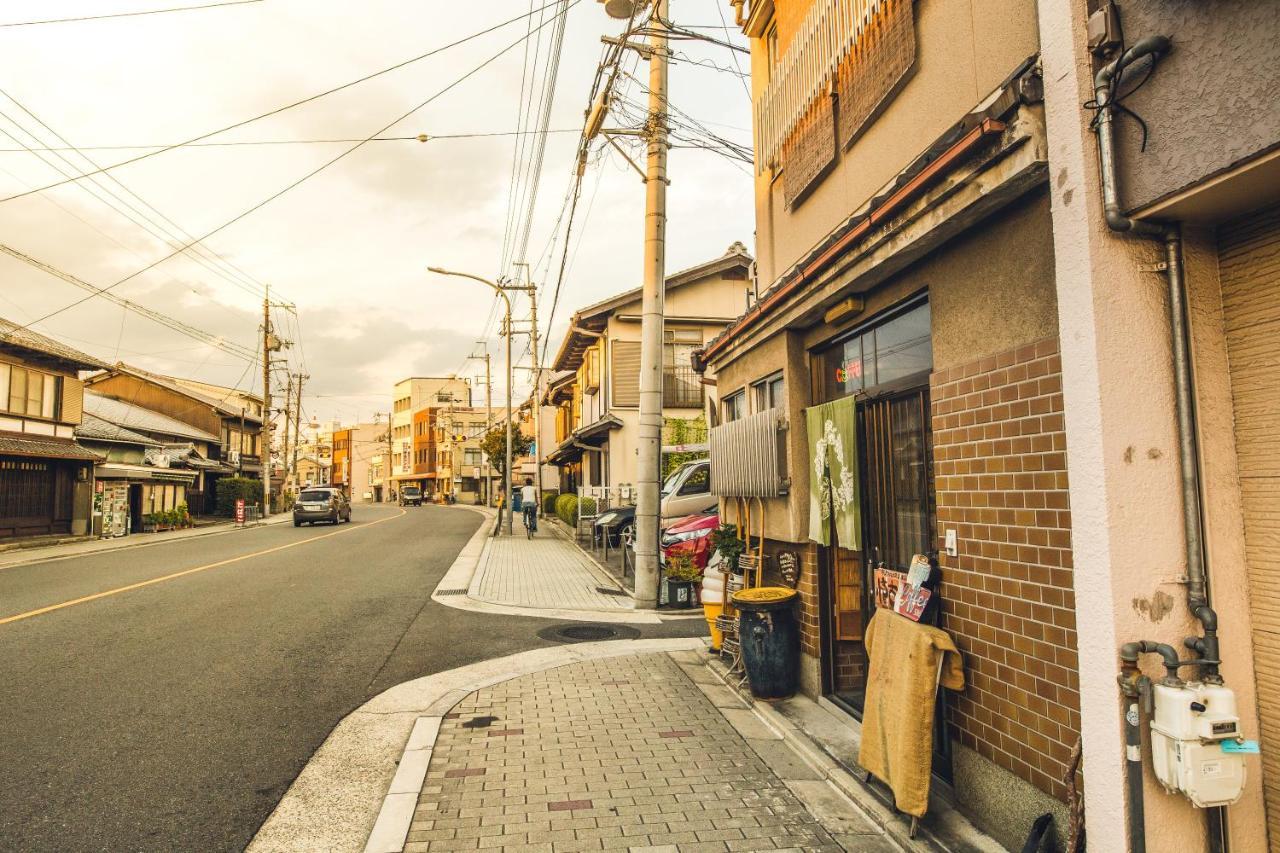 Nostalgic Guesthouse For 1 To 3 Females Or A Group Of 4 People Or More Kyoto Exteriör bild